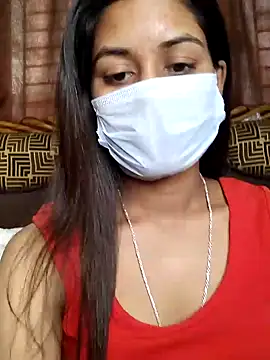 Snapshot of its_sophiaa chatting on 01.13.25 its sophiaa online show from 01.13.25