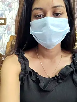 Snapshot of its_sophiaa chatting on 02.27.25 its sophiaa online show from 02.27.25