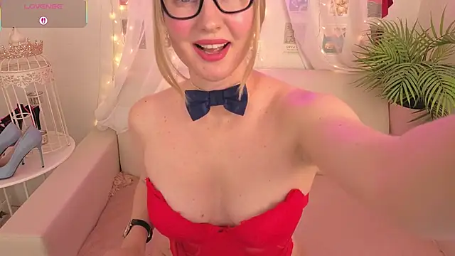 Angel Nikole online show from 09.24.25