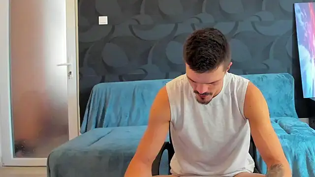Snapshot of DonyBrown chatting on 02.04.25 DonyBrown online show from 02.04.25