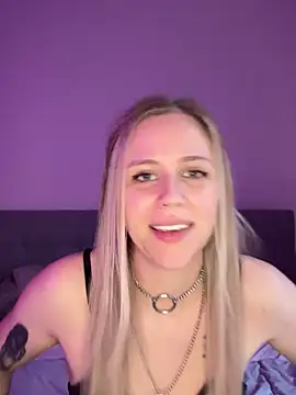 lunawolf21 online show from 02.23.25