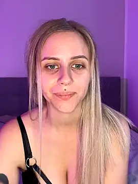 lunawolf21 online show from 11.12.25