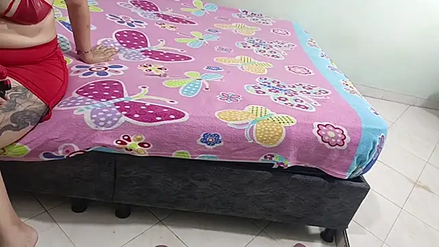 luxandracon23 online show from 03.04.25