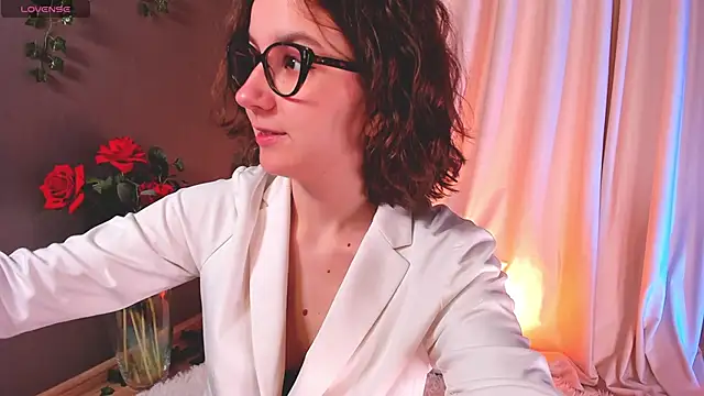 Snapshot of mind_game chatting on 02.21.25 mind game online show from 02.21.25