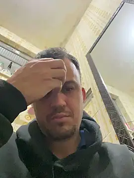 Snapshot of Vaguinhowqs chatting on 11.07.25 Vaguinhowqs online show from 11.07.25