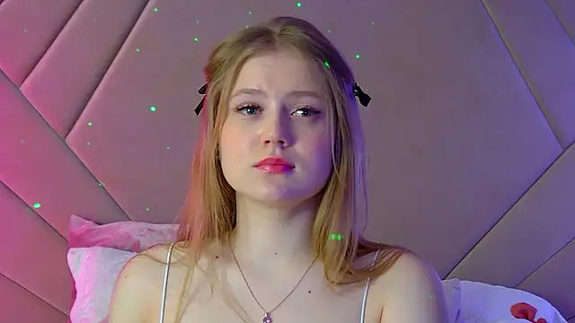 SelinSwarovski online show from 02.28.25