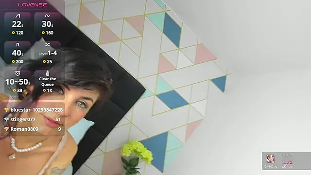 Snapshot of elissa_iris chatting on 02.01.25 elissa iris online show from 02.01.25