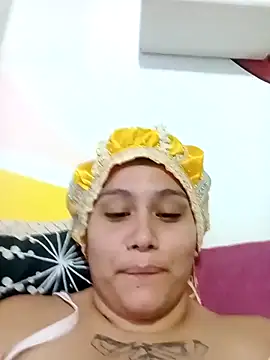 Snapshot of Marilin_Jessie chatting on 10.07.25 Marilin Jessie online show from 10.07.25