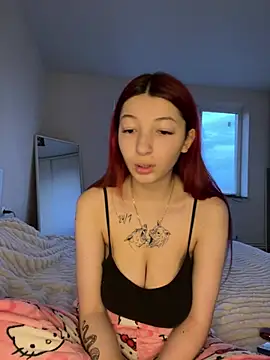 Snapshot of Alissa_kiss chatting on 12.14.24 Alissa kiss online show from 12.14.24
