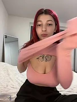 Snapshot of Alissa_kiss chatting on 12.17.24 Alissa kiss online show from 12.17.24