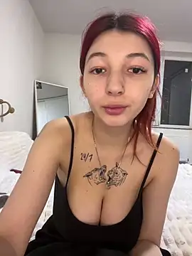 Snapshot of Alissa_kiss chatting on 12.18.24 Alissa kiss online show from 12.18.24