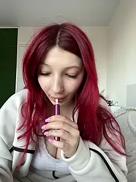 Snapshot of Alissa_kiss chatting on 01.14.25 Alissa kiss online show from 01.14.25