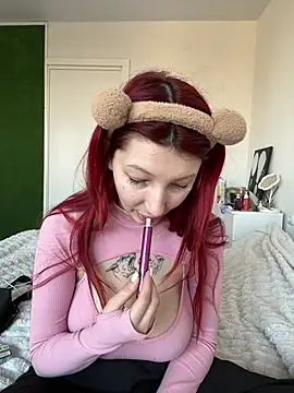 Snapshot of Alissa_kiss chatting on 02.25.25 Alissa kiss online show from 02.25.25