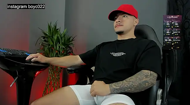 boyc022  online show from 03.14.25