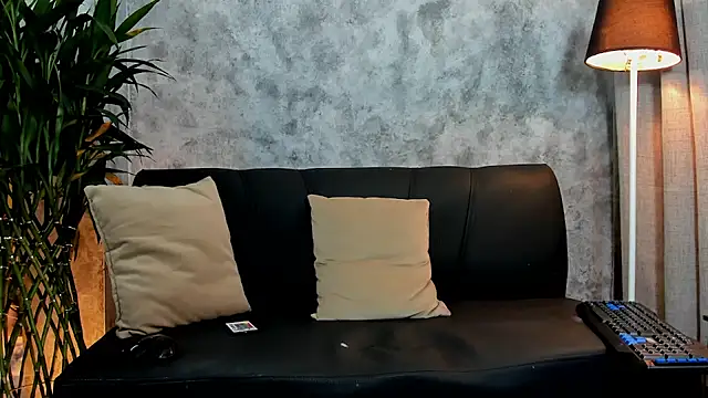 boyc022  online show from 10.22.25