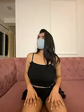 Snapshot of Emmy_kapoor chatting on 01.29.25 Emmy kapoor online show from 01.29.25