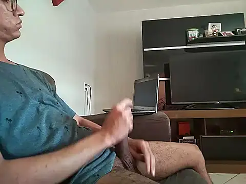 Snapshot of brockloe chatting on 12.13.24 brockloe online show from 12.13.24