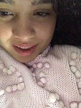 Snapshot of Julieta_333 chatting on 03.18.25 Julieta 333 online show from 03.18.25