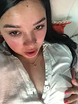 Snapshot of Julieta_333 chatting on 09.13.25 Julieta 333 online show from 09.13.25