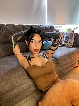 Snapshot of alessia_iris19 chatting on 10.16.25 alessia iris19 online show from 10.16.25