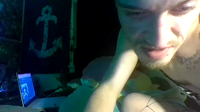 Snapshot of ATwinkie chatting on 02.07.25 ATwinkie online show from 02.07.25