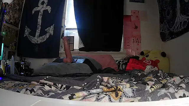 Snapshot of ATwinkie chatting on 09.14.25 ATwinkie online show from 09.14.25