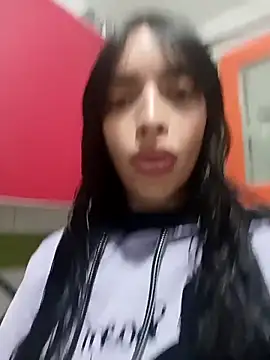 Snapshot of dholcee chatting on 03.08.25 dholcee online show from 03.08.25