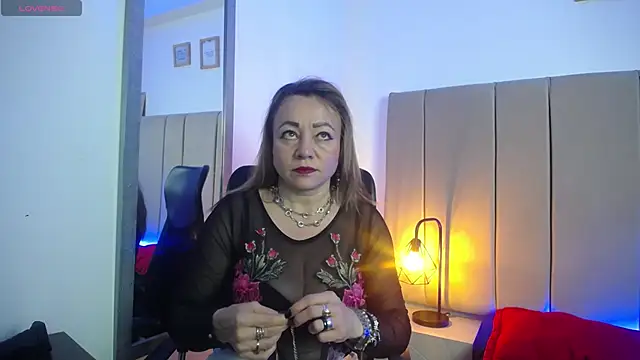 Lupiita223 online show from 03.11.25