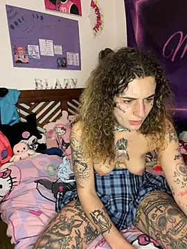 BlazyKitsune- online show from 01.23.25