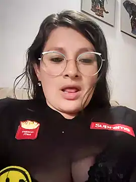 Snapshot of Neve_Collins chatting on 12.14.24 Neve Collins online show from 12.14.24