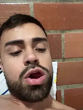 Snapshot of dickhorny_69 chatting on 01.24.25 dickhorny 69 online show from 01.24.25