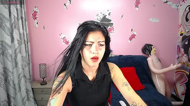 Kate Laurence  online show from 12.04.24