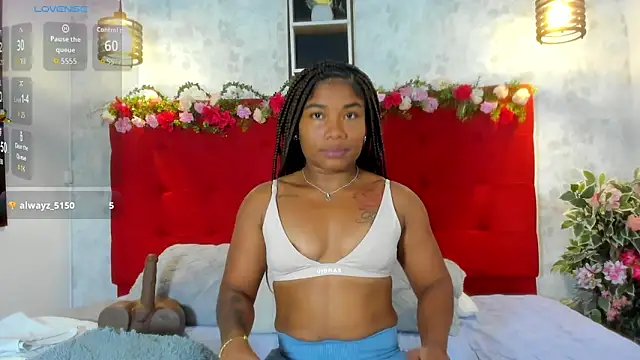 Snapshot of SilvannaFit chatting on 10.28.25 SilvannaFit online show from 10.28.25