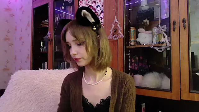 cloudgirrl online show from 01.18.25