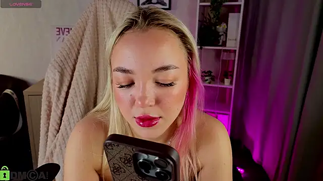 Christy Little online show from 12.05.25