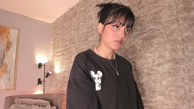 Snapshot of tamara_aluna chatting on 02.03.25 tamara aluna online show from 02.03.25