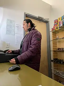 Snapshot of jr91esl chatting on 02.20.25 jr91esl online show from 02.20.25