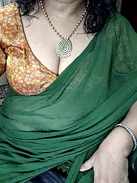 Snapshot of indian_anu_mallu chatting on 03.02.25 indian anu mallu online show from 03.02.25