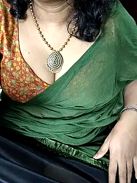 Snapshot of indian_anu_mallu chatting on 03.02.25 indian anu mallu online show from 03.02.25