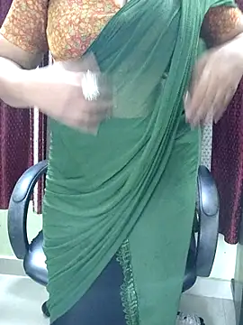 Snapshot of indian_anu_mallu chatting on 03.11.25 indian anu mallu online show from 03.11.25