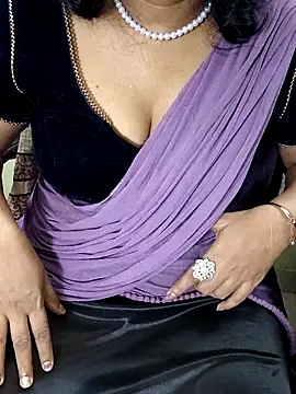 Snapshot of indian_anu_mallu chatting on 03.12.25 indian anu mallu online show from 03.12.25