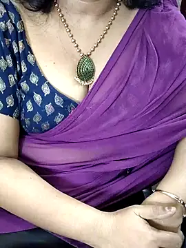 Snapshot of indian_anu_mallu chatting on 03.15.25 indian anu mallu online show from 03.15.25