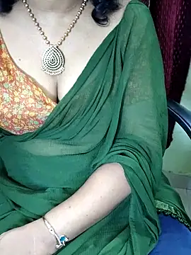 Snapshot of indian_anu_mallu chatting on 03.21.25 indian anu mallu online show from 03.21.25