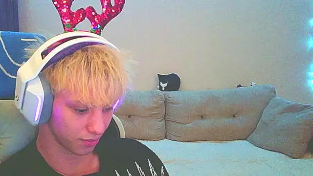 Ostin meow online show from 12.13.24