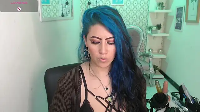 scarleth blue online show from 02.03.25