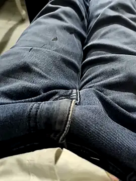 Snapshot of faaseel chatting on 02.24.25 faaseel online show from 02.24.25