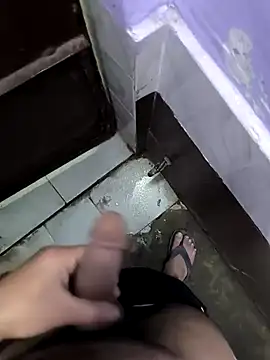 Snapshot of faaseel chatting on 02.25.25 faaseel online show from 02.25.25