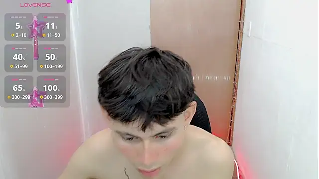 Snapshot of tanjiro_cute chatting on 01.05.25 tanjiro cute online show from 01.05.25