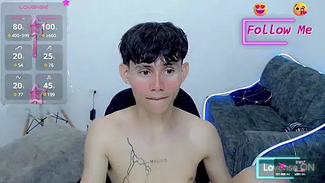 Snapshot of tanjiro_cute chatting on 01.17.25 tanjiro cute online show from 01.17.25