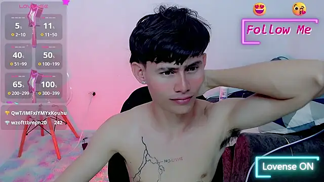 Snapshot of tanjiro_cute chatting on 01.18.25 tanjiro cute online show from 01.18.25